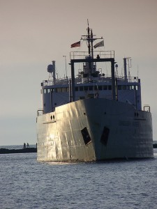 Large ships with flat bottoms are best suited to air lubrication systems. Photo: cseeman (flickr)
