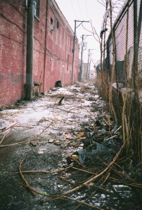 The alley near H. Kramer's facility. Photo: PERRO.