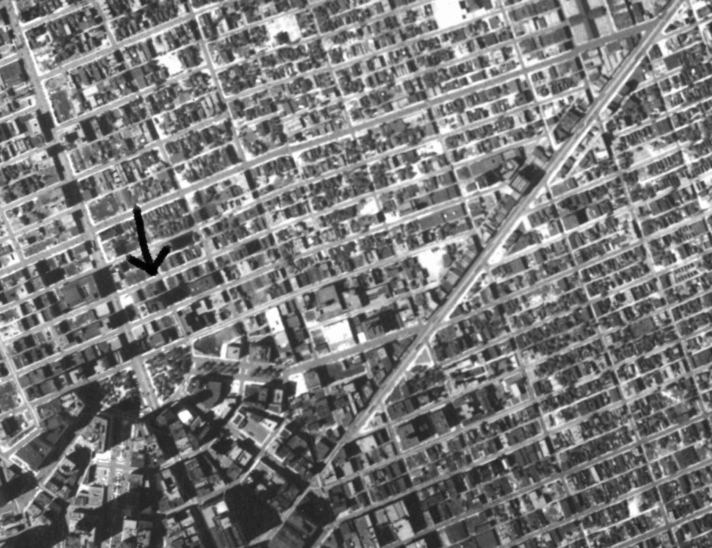 1937: The arrow points to the Gem Theater, located in a densely populated Detroit.