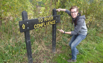 Journalism student Todd Dudley brings some enthusiasm to a river field trip. Image: