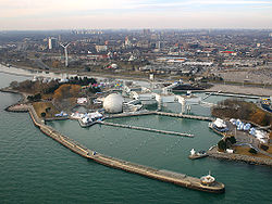 Toronto waterfront. Image: Wikipedia