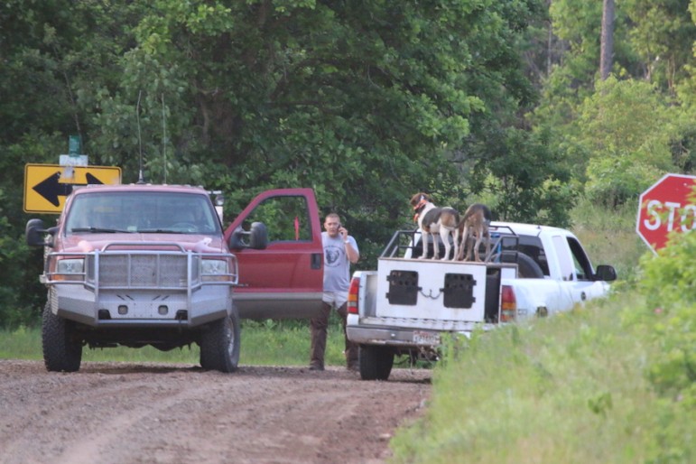 Bear Hunters Calling 911