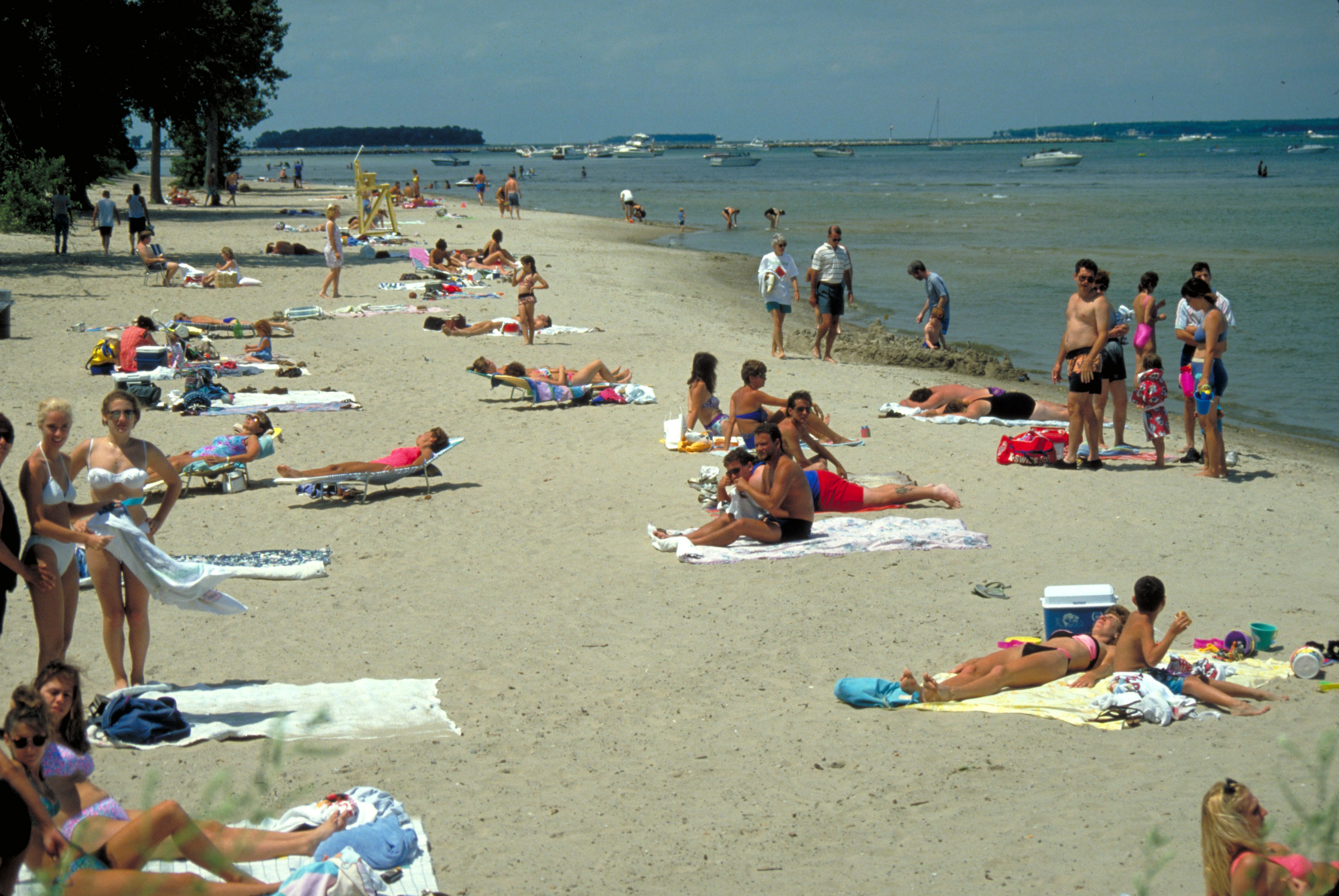 Are Beaches Public Where Roads End Question Roils Great Lakes Legal 