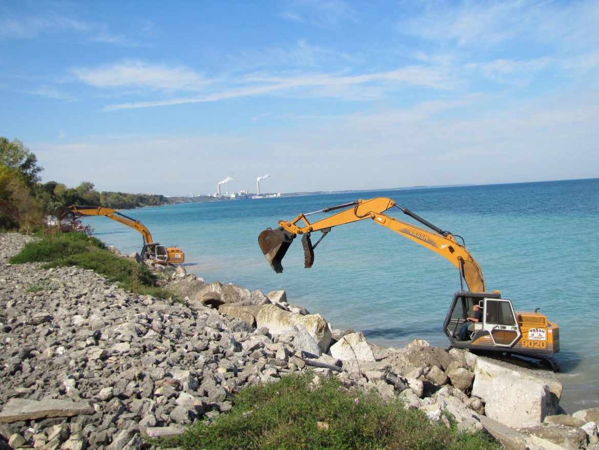 Heavy machinery used to slow erosion. Image: Susan Bence