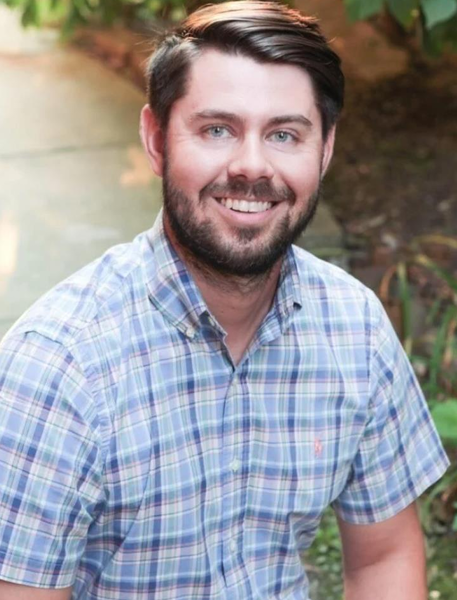 Headshot of Ethan Theuerkauf