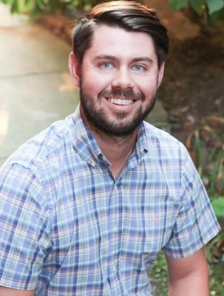 Headshot of Ethan Theuerkauf